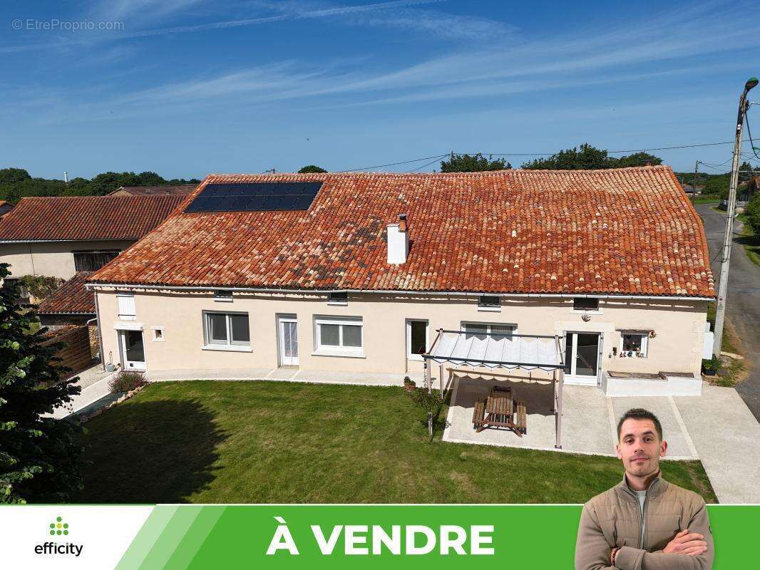 Maison à GENOUILLE