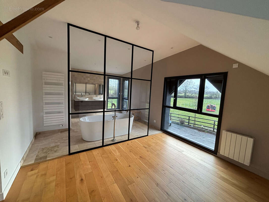 Maison à CHATEAU-GONTIER