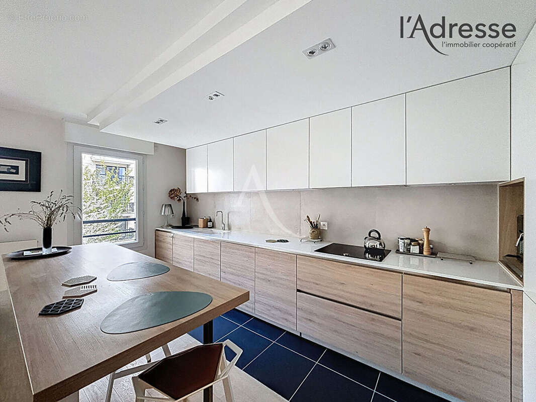 Appartement à SURESNES