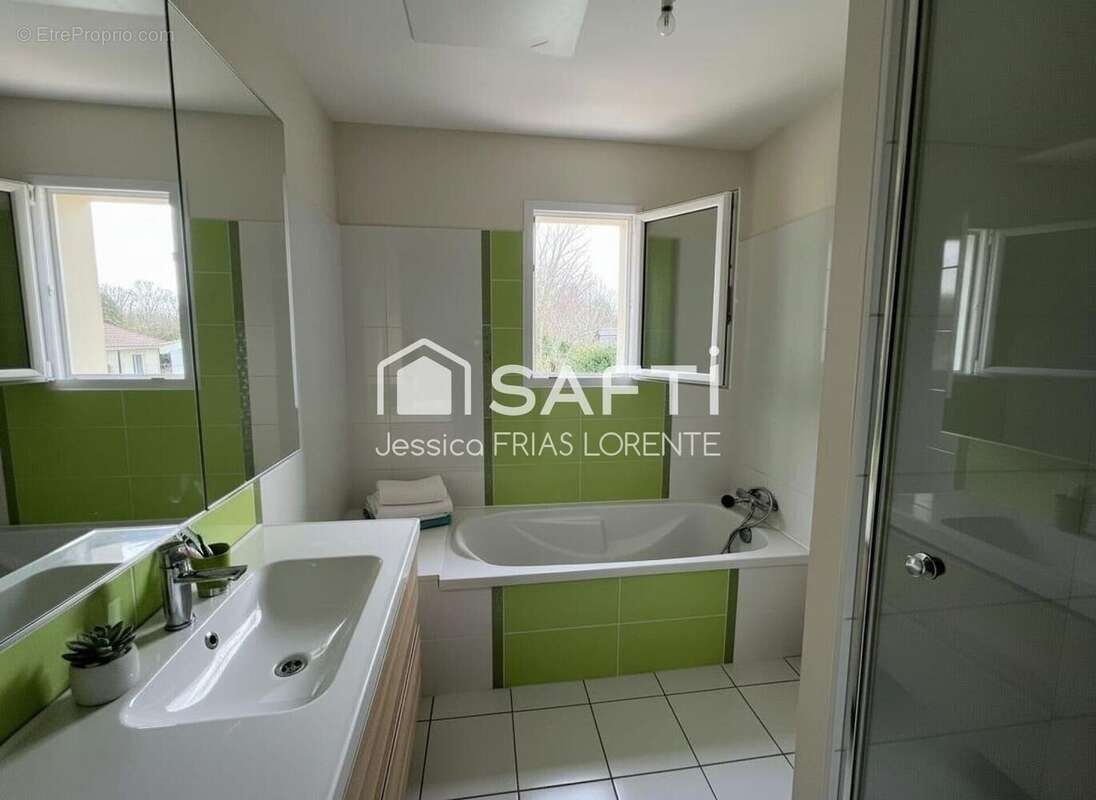 Photo 5 - Maison à FARGUES-SAINT-HILAIRE