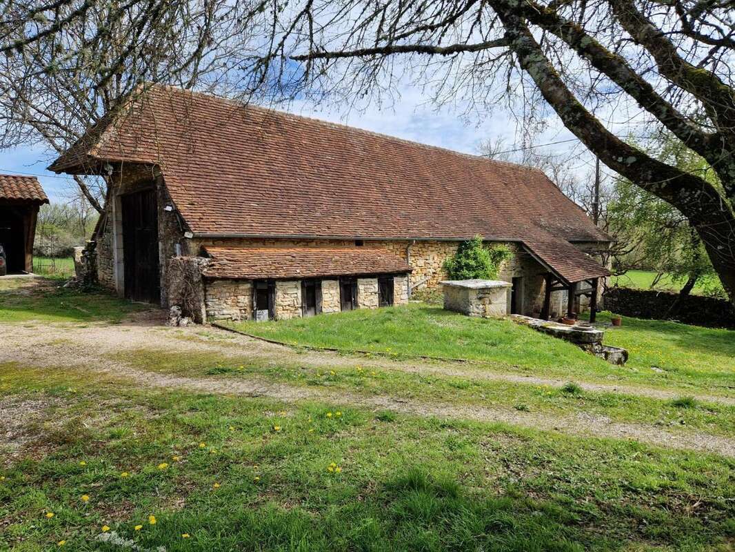 SECTEUR GRAMAT - Magnifique corps de ferme quercynois sur le causse de GRAMAT - photo 4