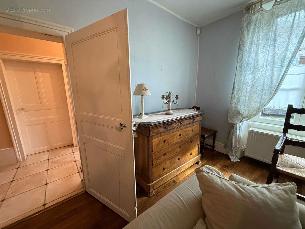 Maison à MONTHUREUX-SUR-SAONE