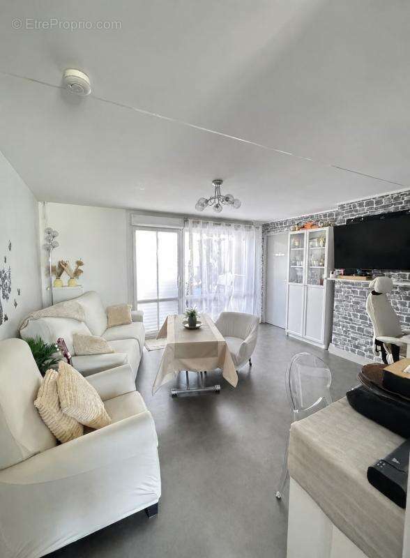 Appartement à LYON-8E