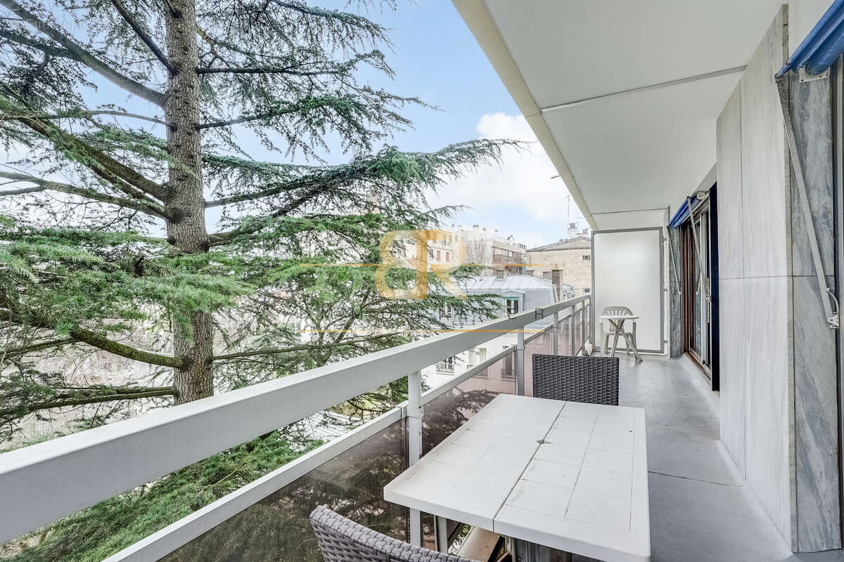 Appartement à BOURG-LA-REINE