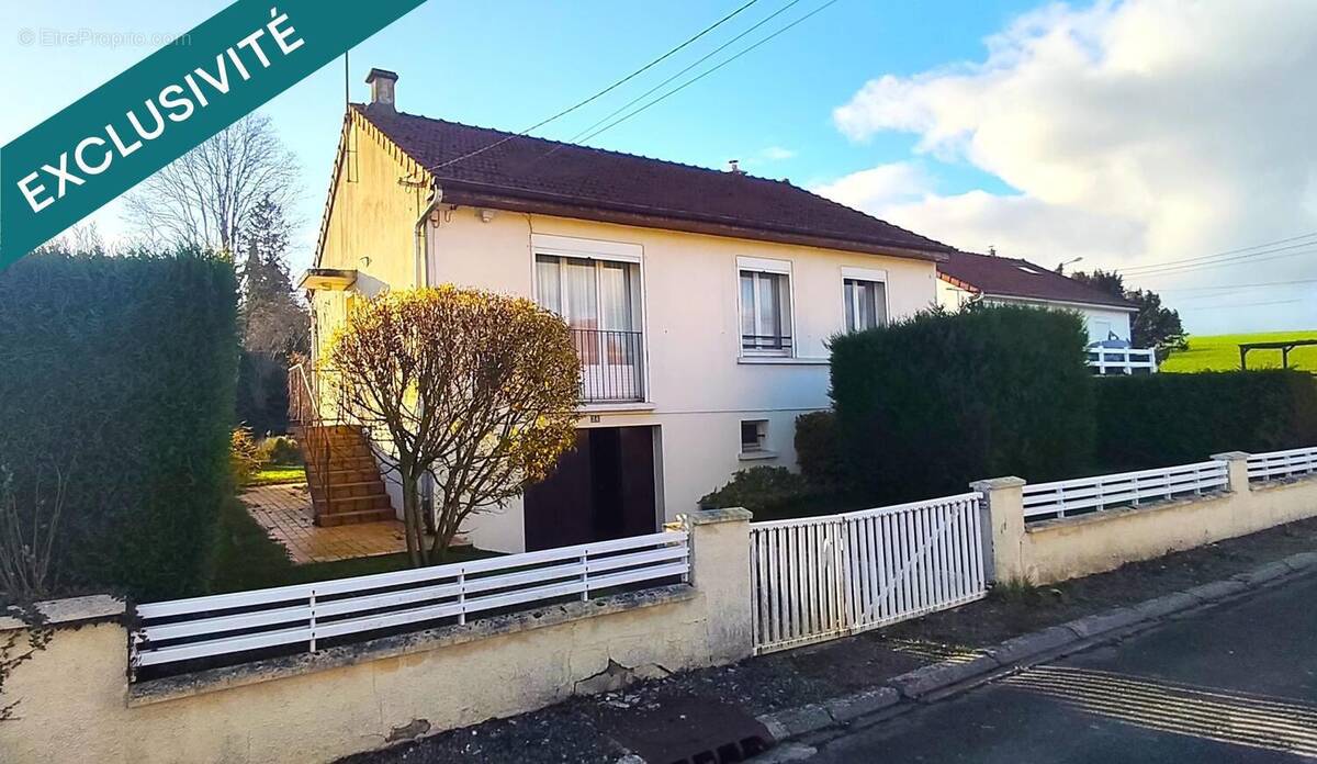 Photo 1 - Maison à MEZIERES-SUR-OISE