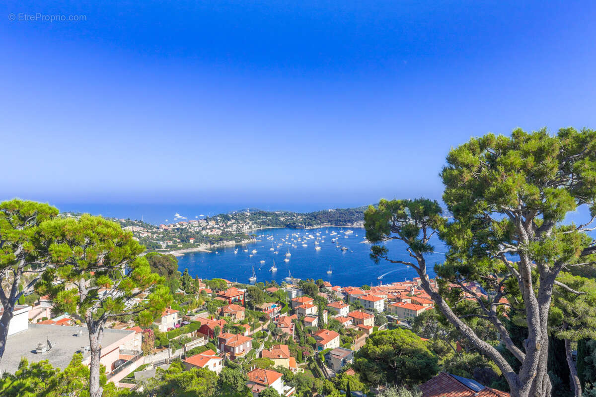 Appartement à VILLEFRANCHE-SUR-MER