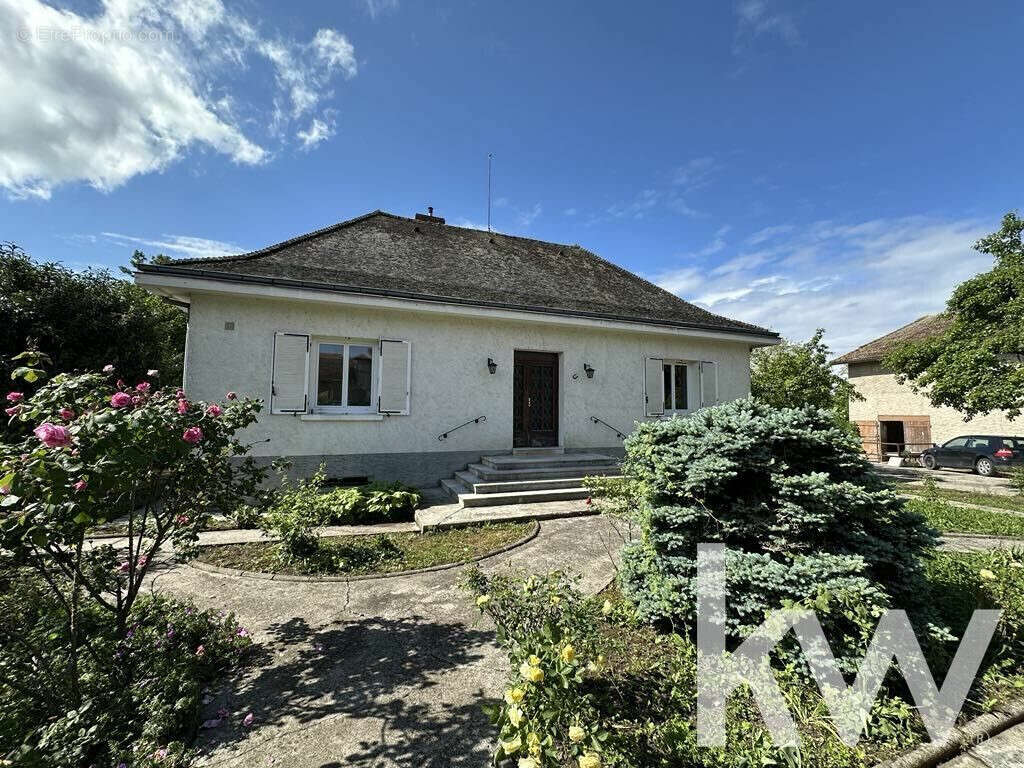 Maison 202 m² à Culhat  - photo 6