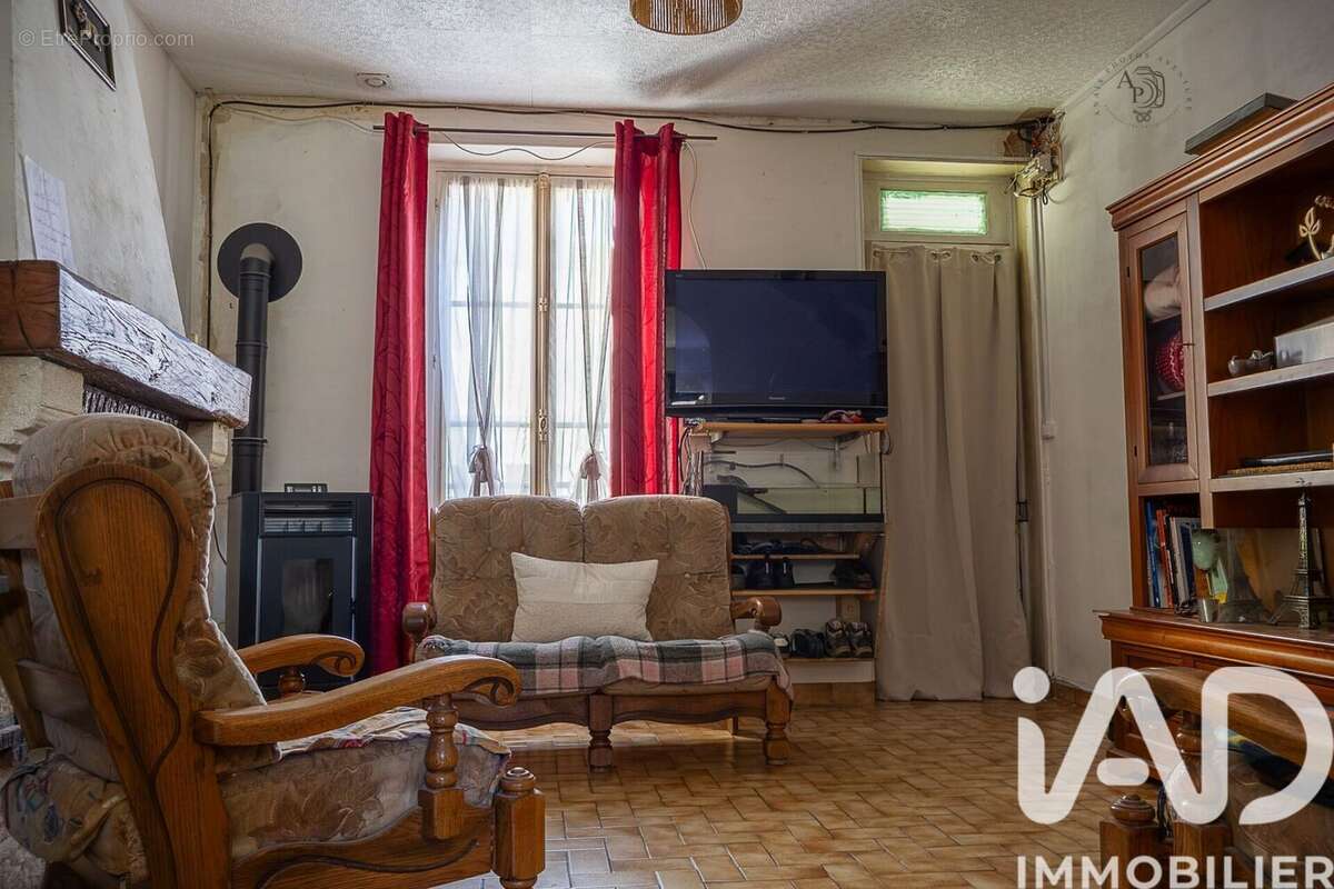 Photo 2 - Maison à JOUY-SUR-MORIN
