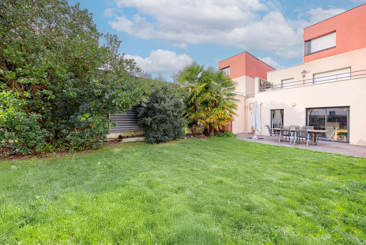 Appartement à NOYAL-SUR-VILAINE