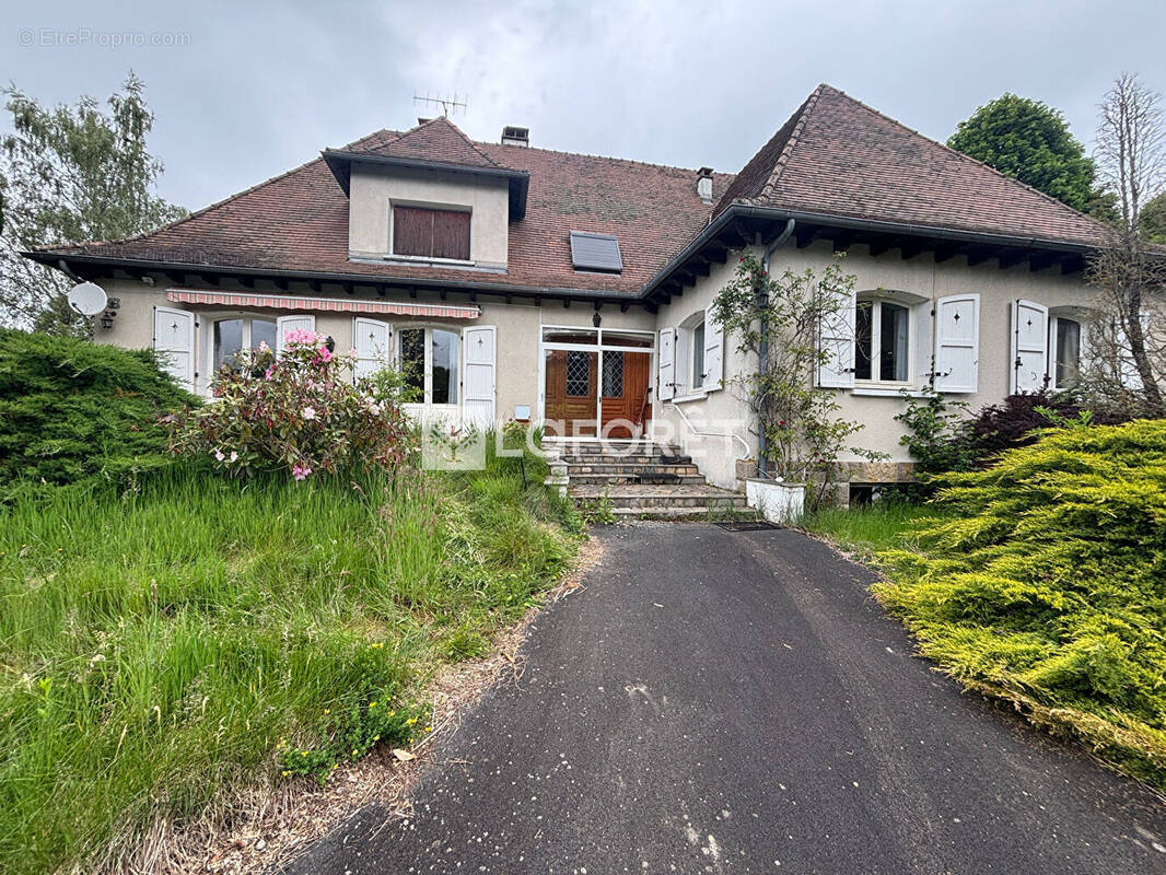 Maison à VEZAC
