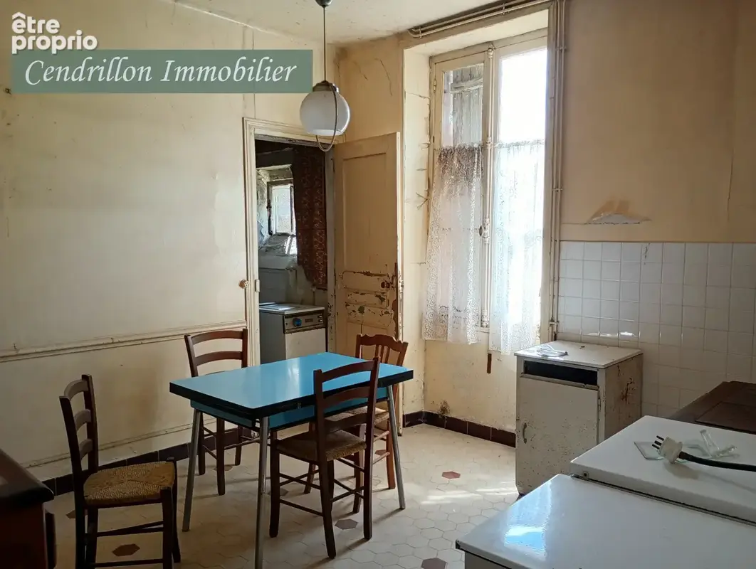 Maison mitoyenne de 118 m2 comprenant 3 chambres, avec un terrain total de 631 m2. - photo 4