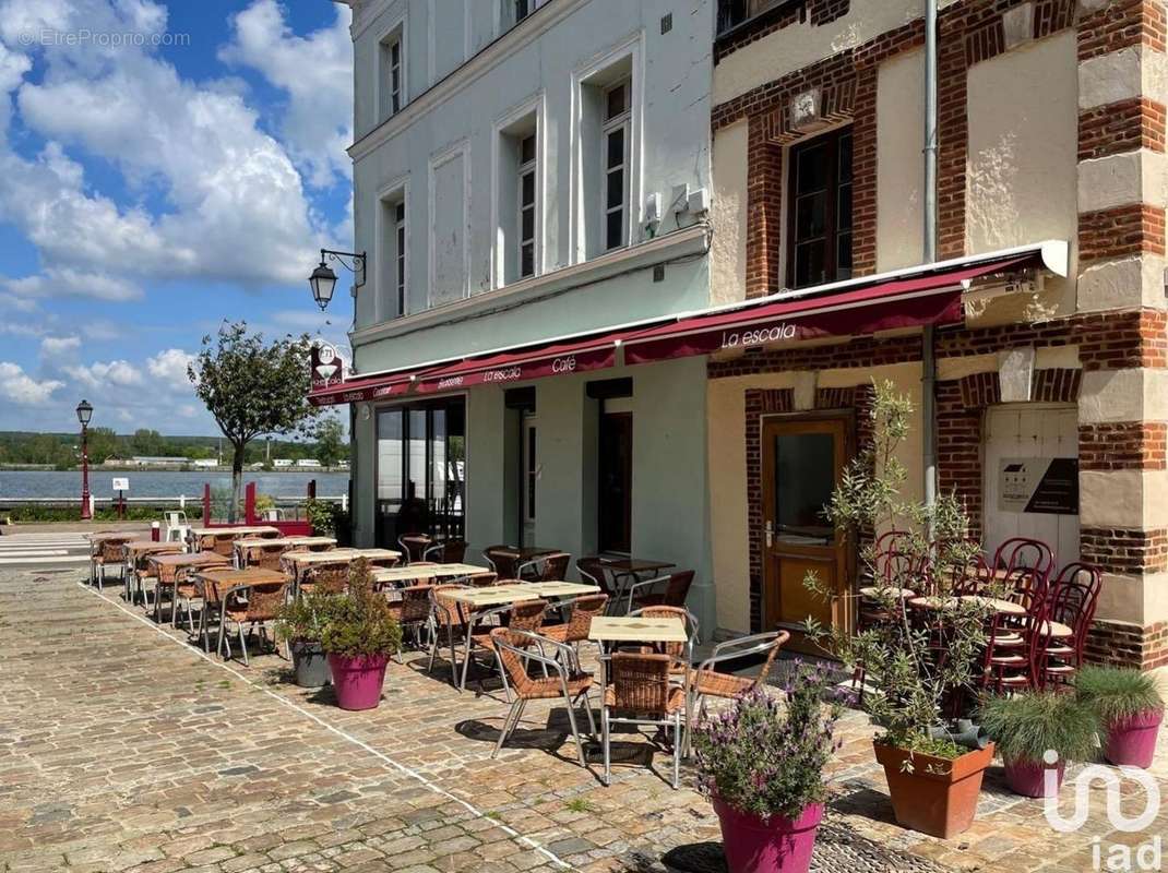 Photo 2 - Commerce à LA BOUILLE