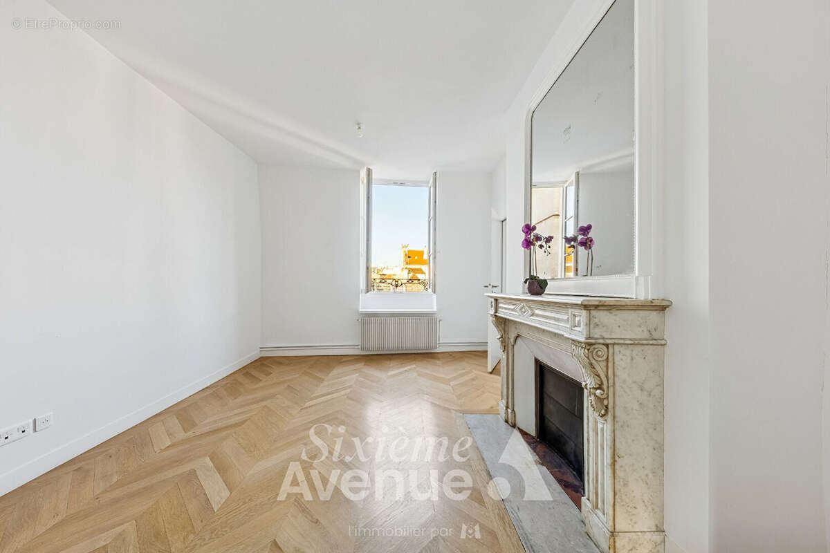 Appartement à PARIS-4E