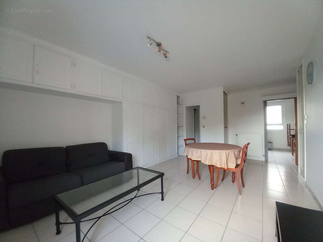 Appartement à FOUGERES