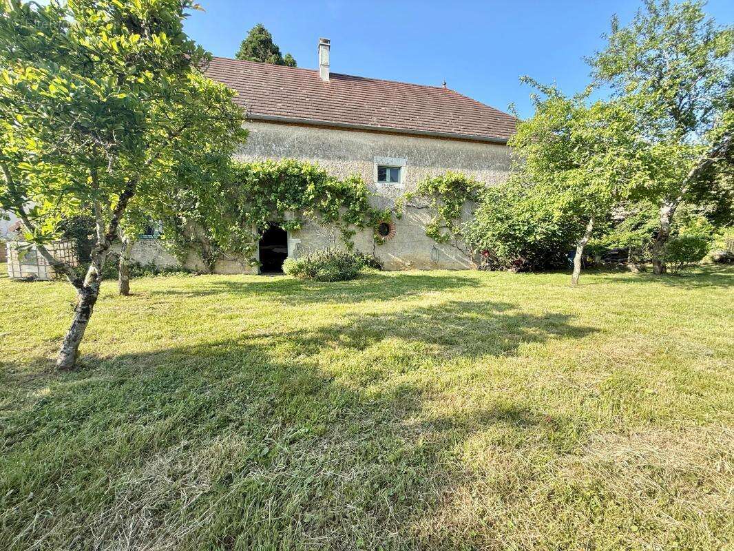 Maison à PONTAILLER-SUR-SAONE