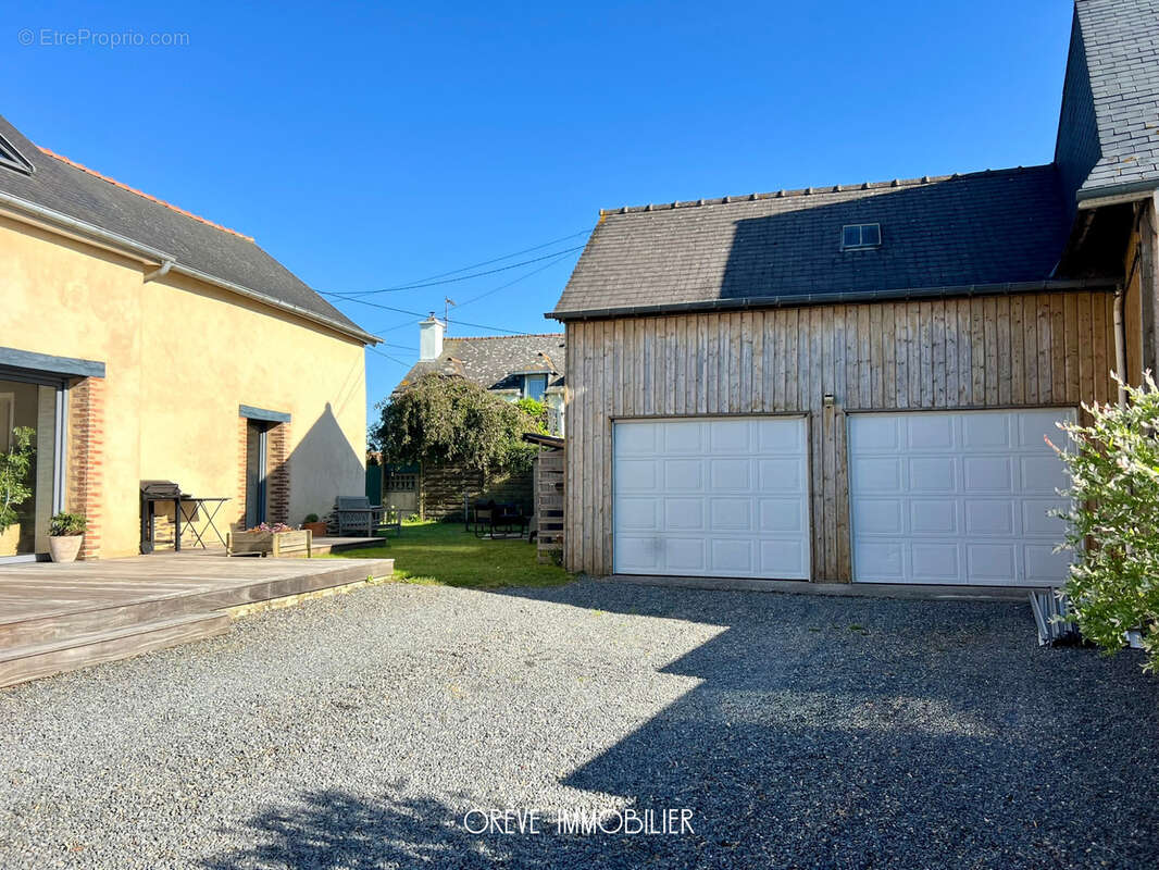 Maison à BRUZ