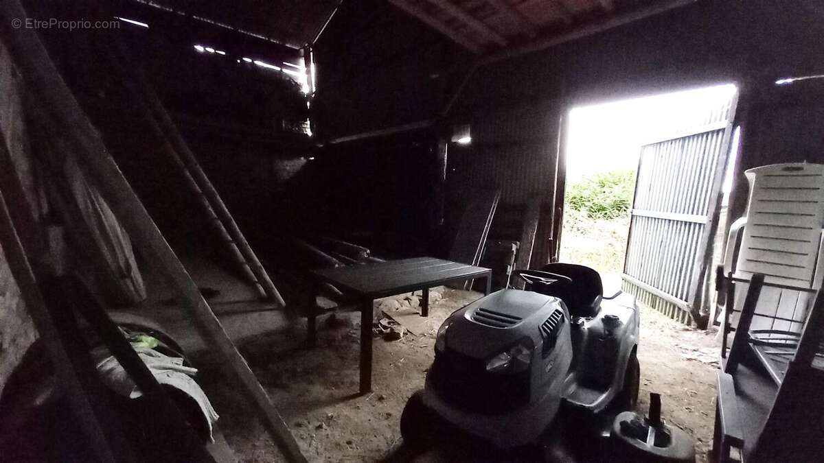 Maison à SAINT-BASLEMONT