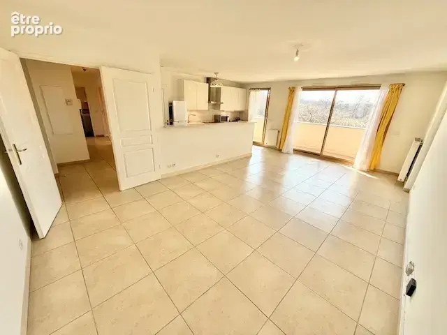 Exclusivité à FERNEY VOLTAIRE 01210, T3 76m2 avec balcon, cave et garage - photo 4