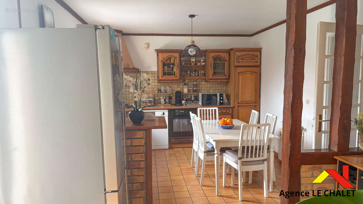 Maison à VILLENEUVE-LE-ROI