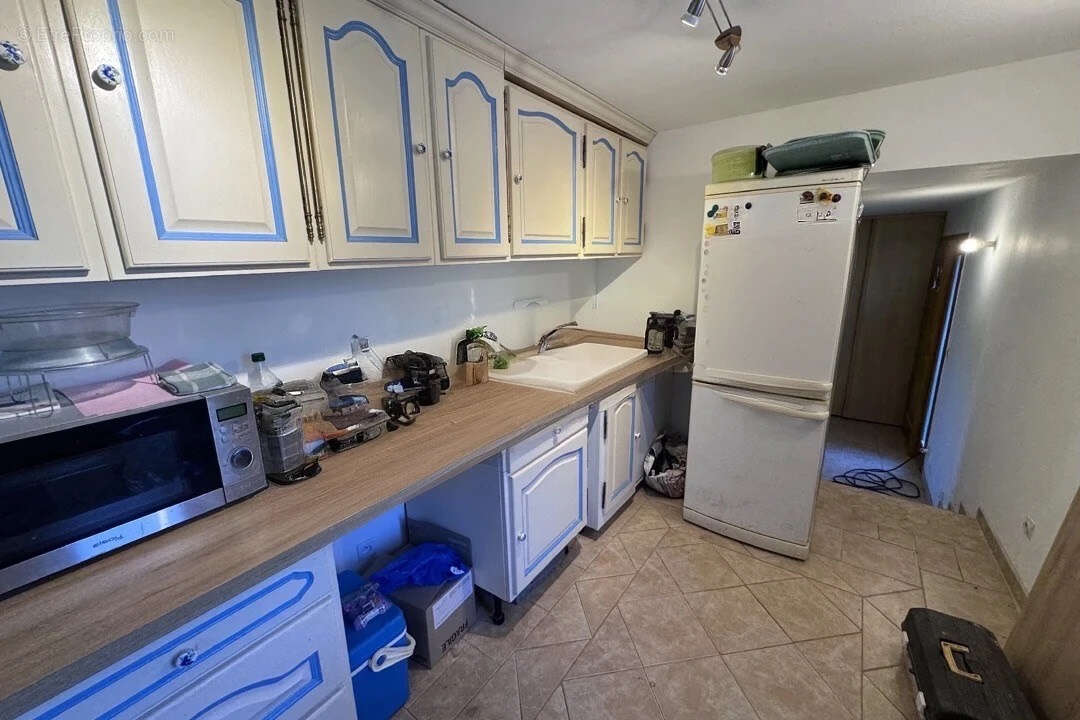 Maison à SULLY-LA-CHAPELLE