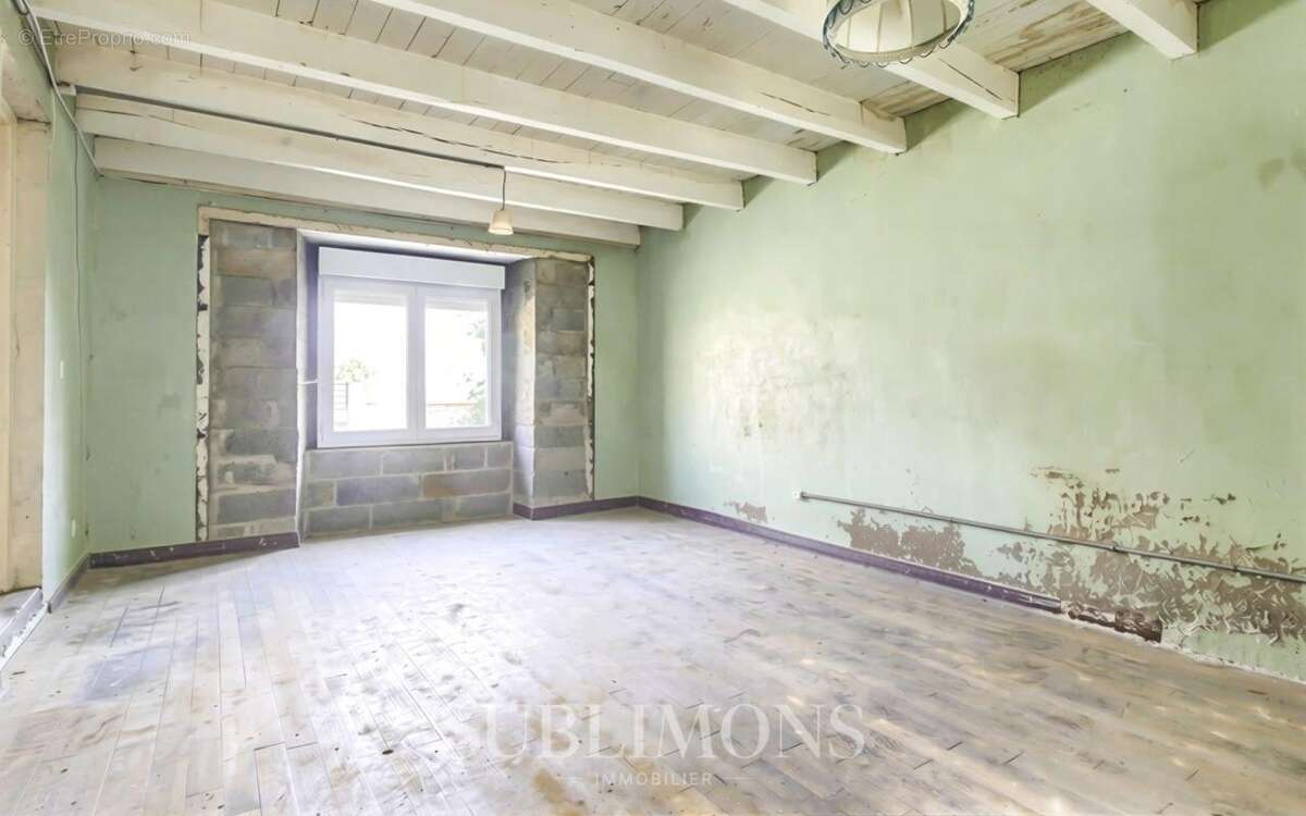 Maison à SERENT