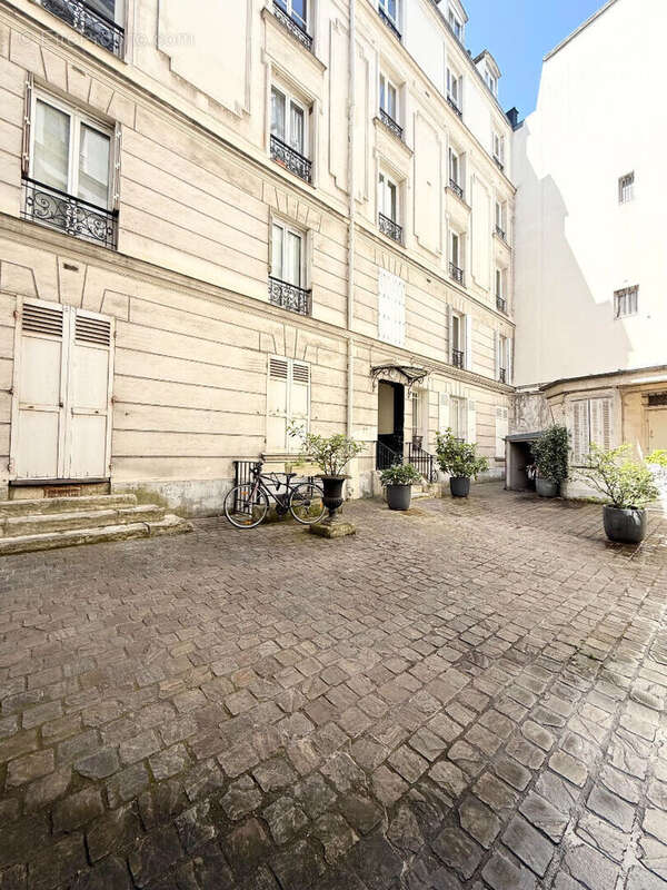 Appartement à PARIS-5E