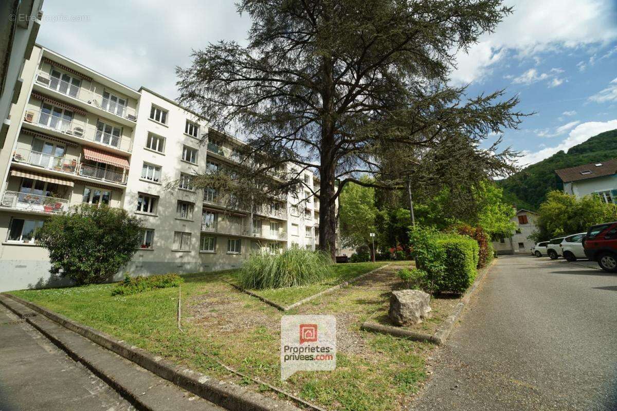 Appartement à VILLARD-BONNOT