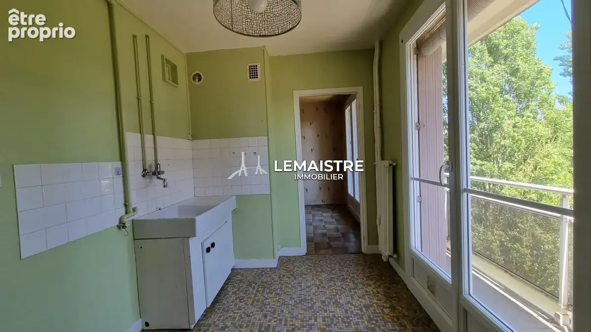 Appartement à vendre -Rouen- 60,77 m²- 3 chambres- Balcon, ascenseur & parking Idéal investisseur - photo 2