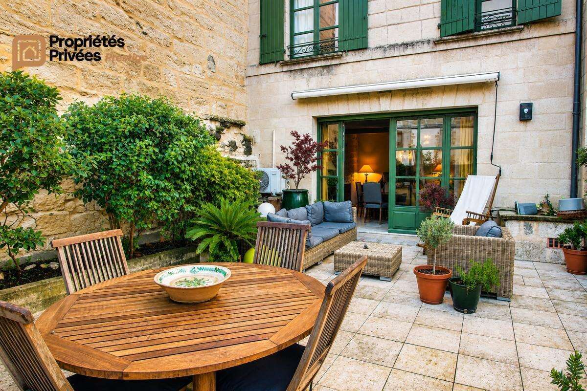 Appartement à UZES