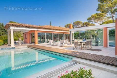 Maison à MOUGINS