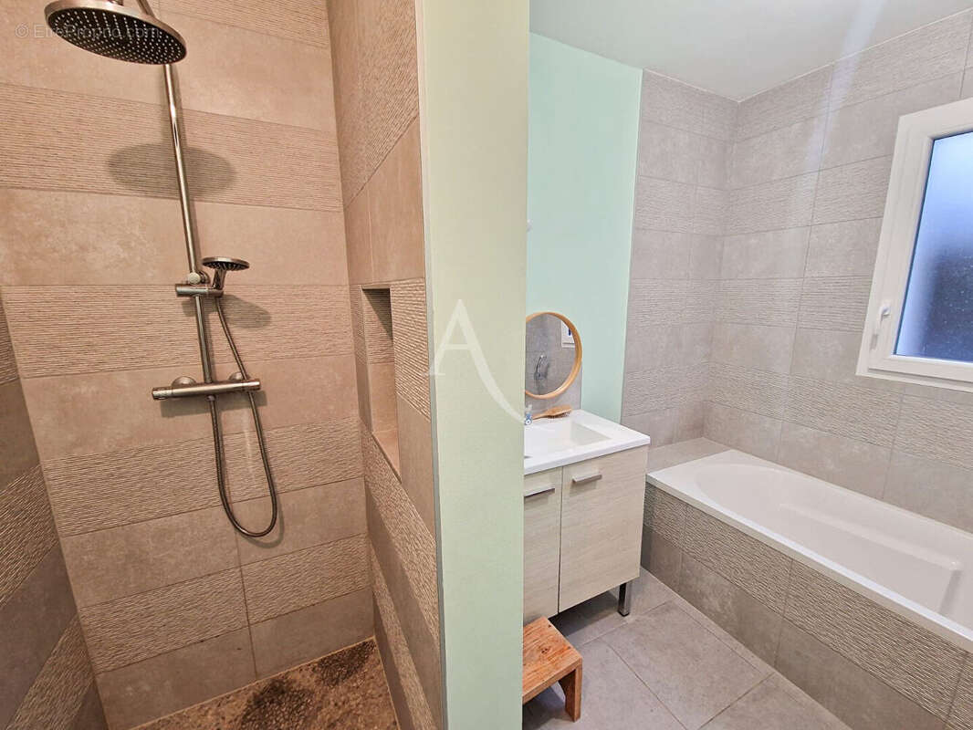 Maison à DOUE-LA-FONTAINE