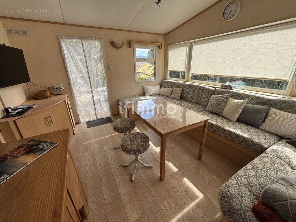 Maison à LE MUY