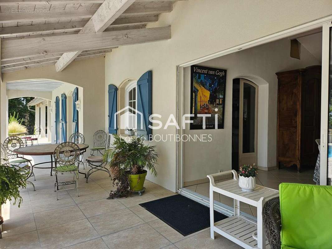 Photo 2 - Maison à SAINT-SULPICE