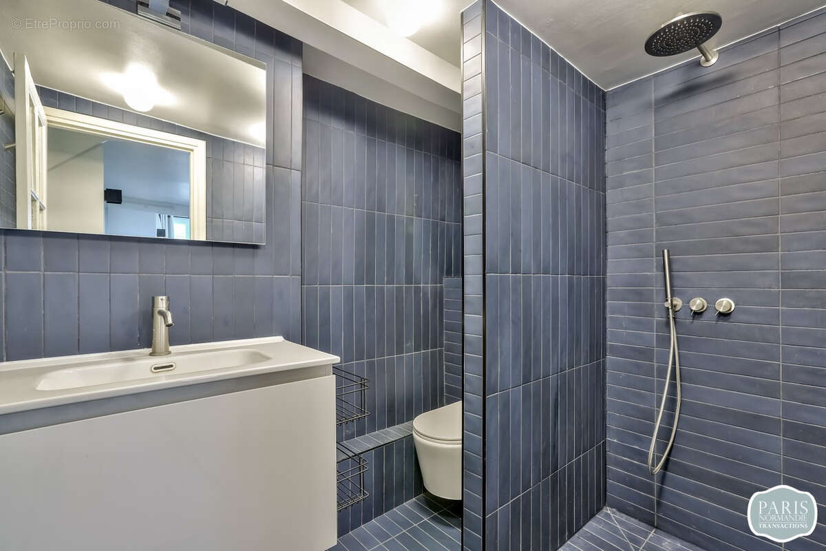 Appartement à PARIS-7E