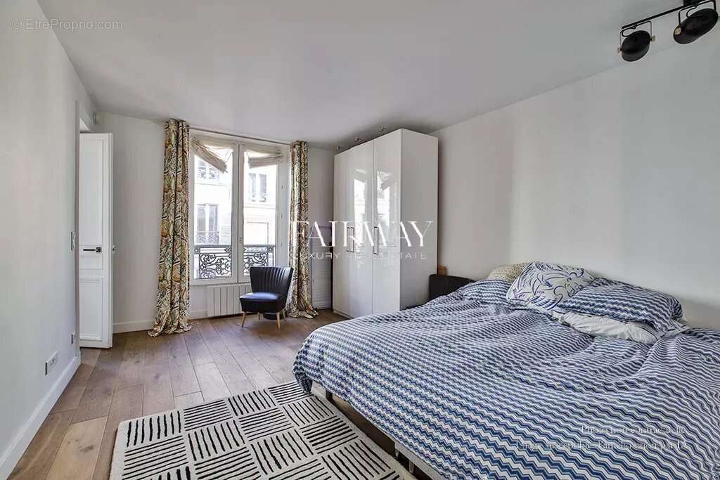 Appartement à PARIS-9E