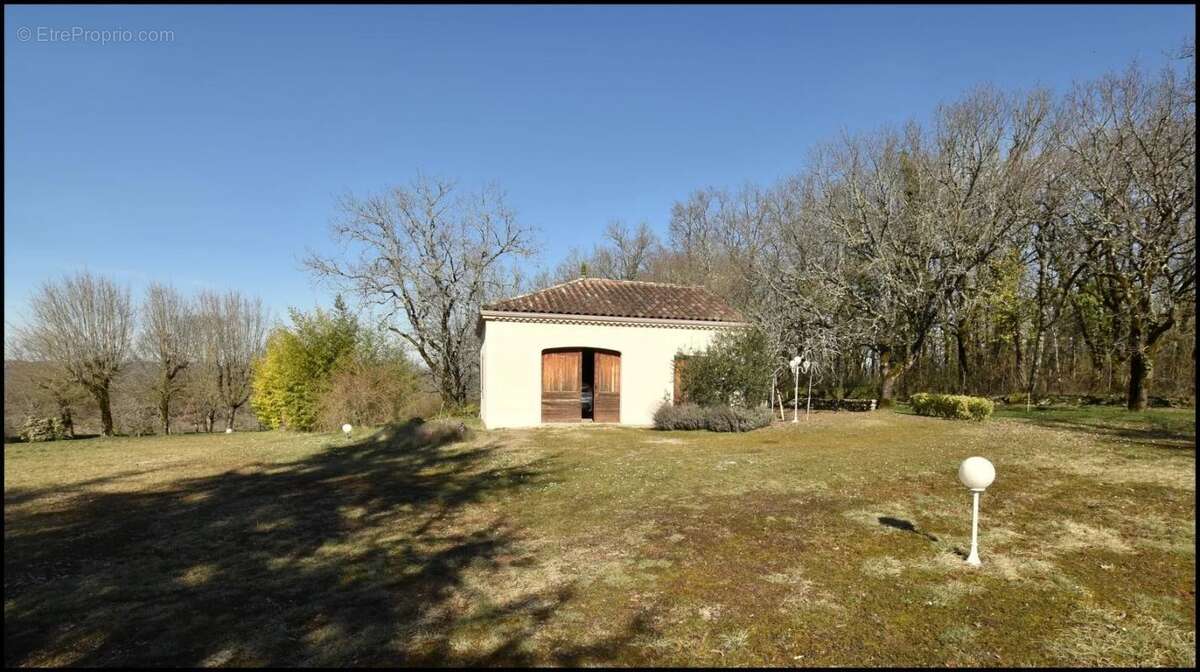 Maison à LAROQUE-DES-ARCS