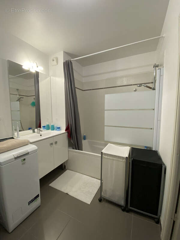 Appartement à MEYZIEU