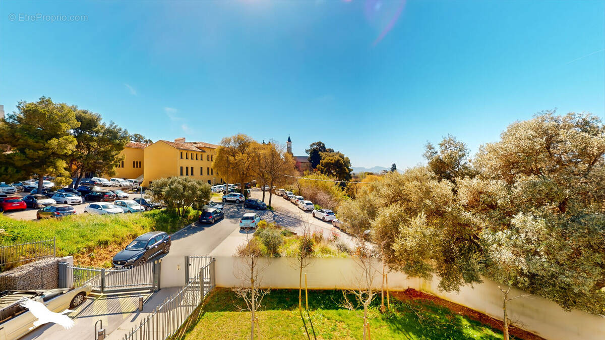 Appartement à MARSEILLE-13E