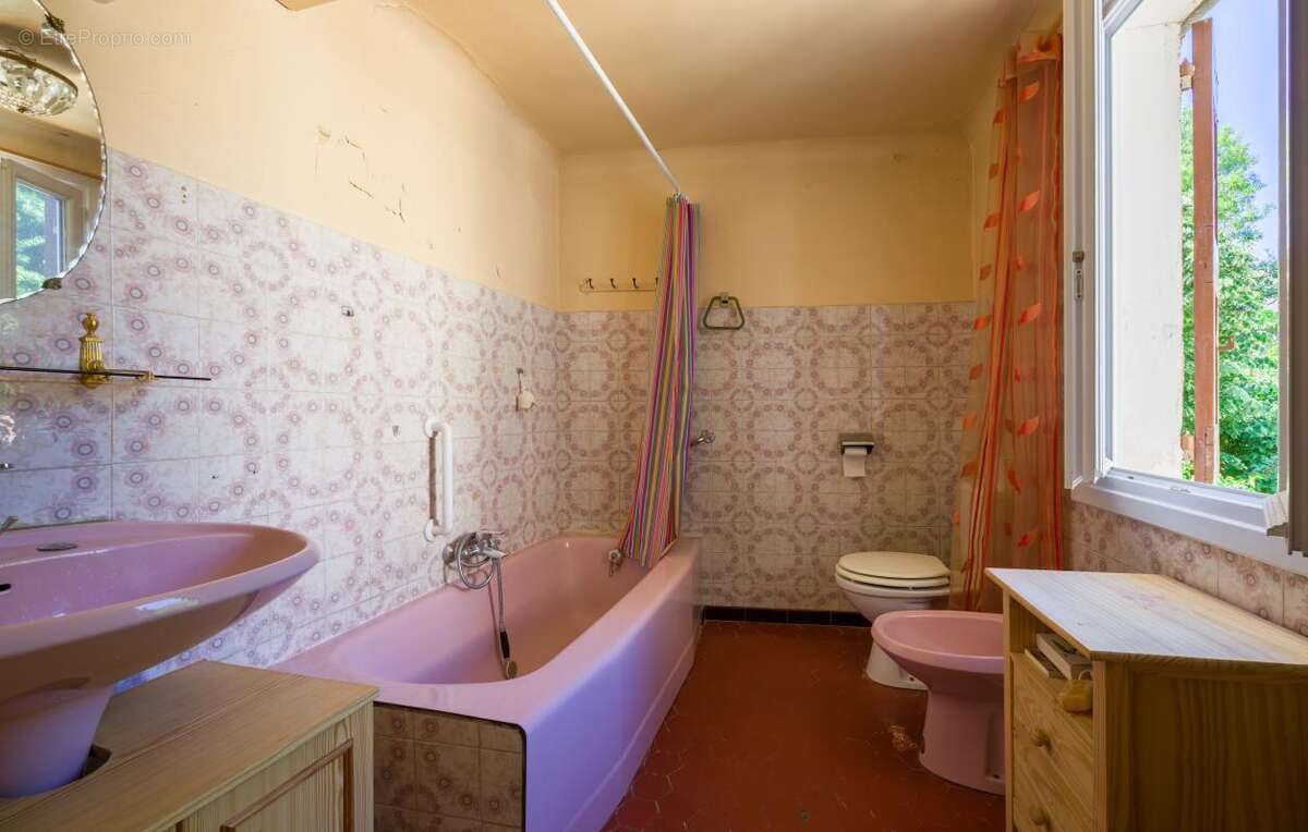 Maison à SAINTE-TULLE