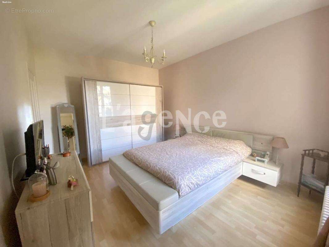 Maison à CLAYE-SOUILLY