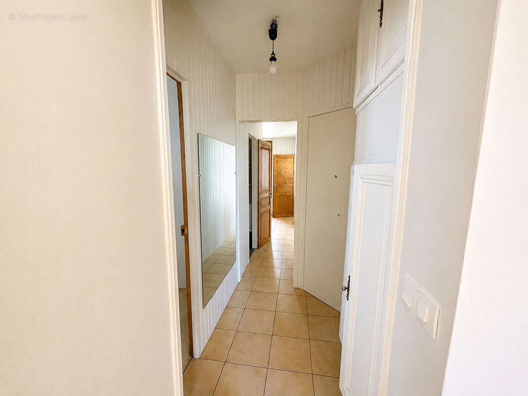 Appartement à NANTERRE