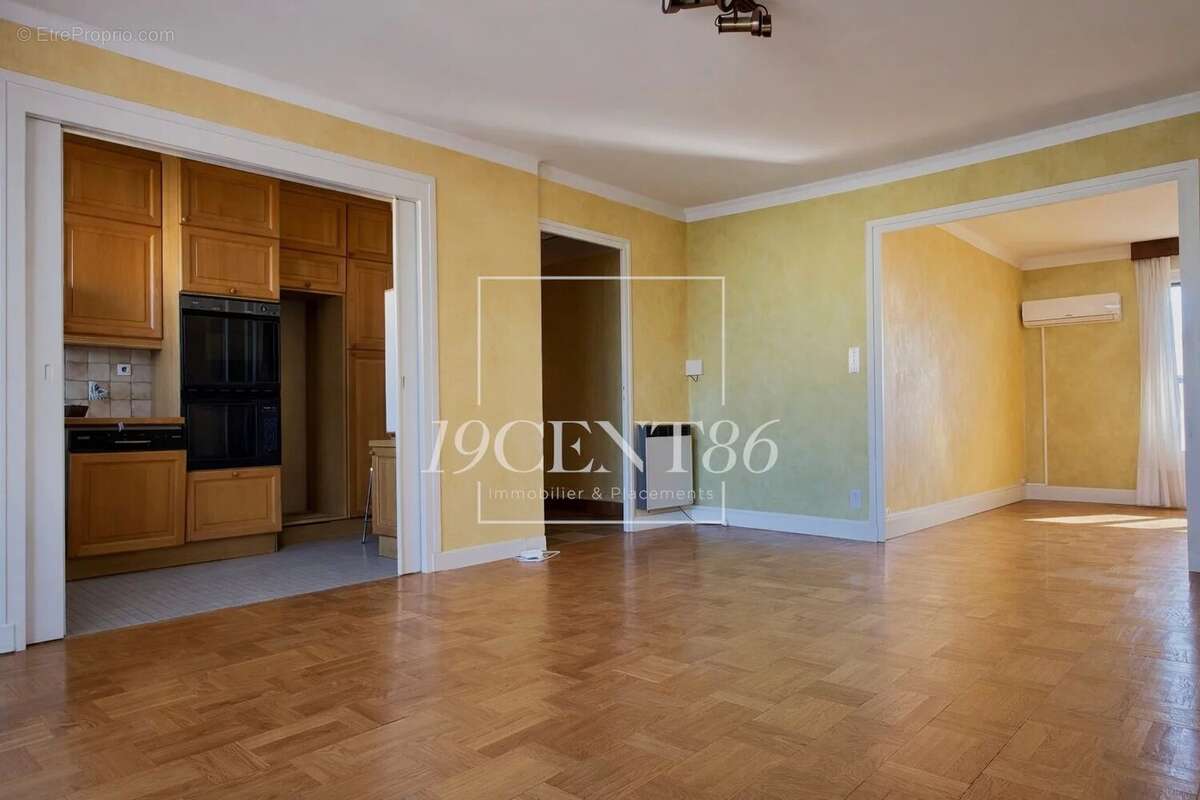 Appartement à LYON-8E
