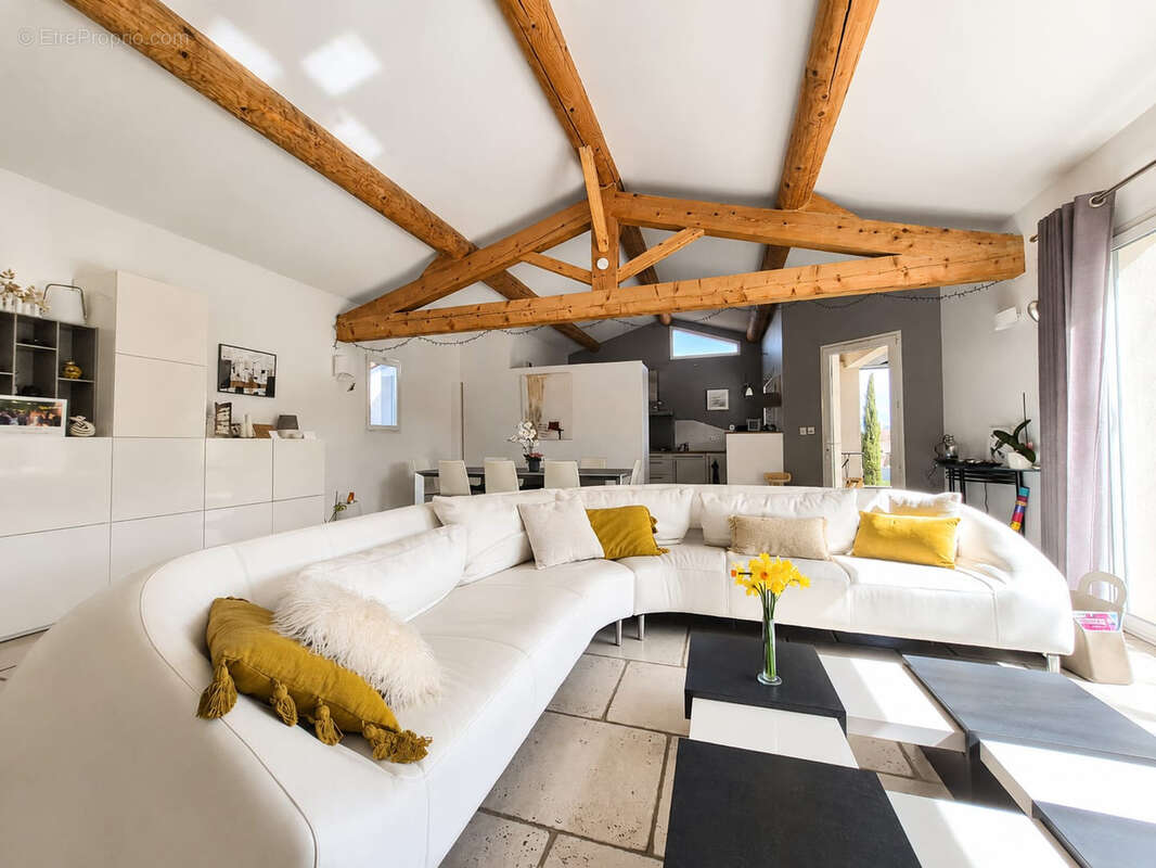 Propriété 4 chambres, piscine et garage - Vue Mont Ventoux - photo 7