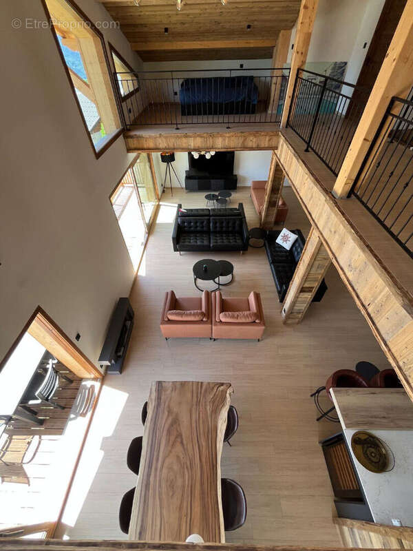 Exclusivité - Chalet - 2 logements - Bourg-St-Maurice - photo 9
