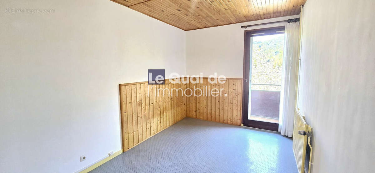 Appartement à POISAT
