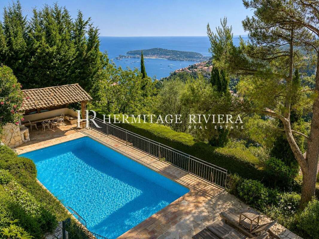 Maison à EZE