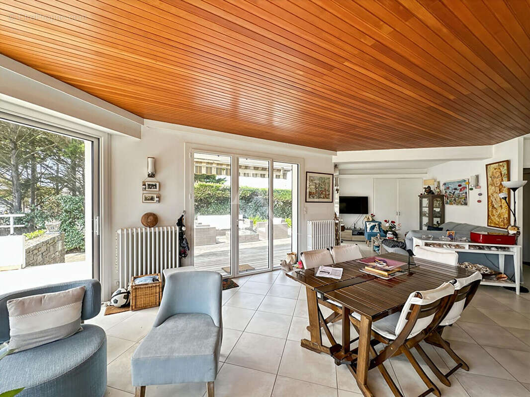 Maison d'architecte entièrement rénovée en 2015 à deux pas des plages ! Saint Jean De Monts - photo 8