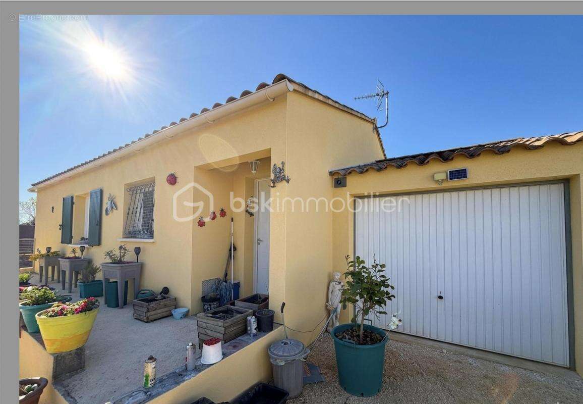 Maison à SAINT-HILAIRE-DE-BRETHMAS