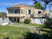 Maison à SAINT-HILAIRE-DE-BRETHMAS