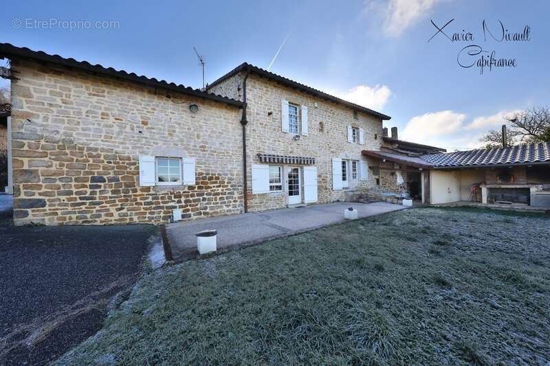 Maison à SAINT-AMOUR